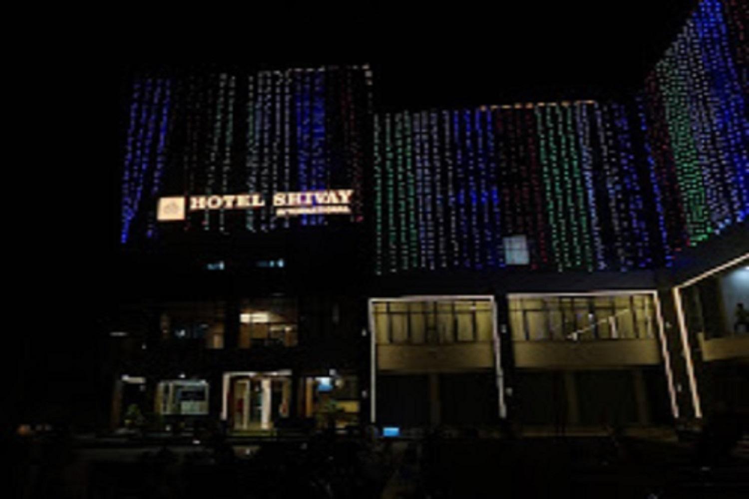 Hotel Shivay International Tharad Ngoại thất bức ảnh